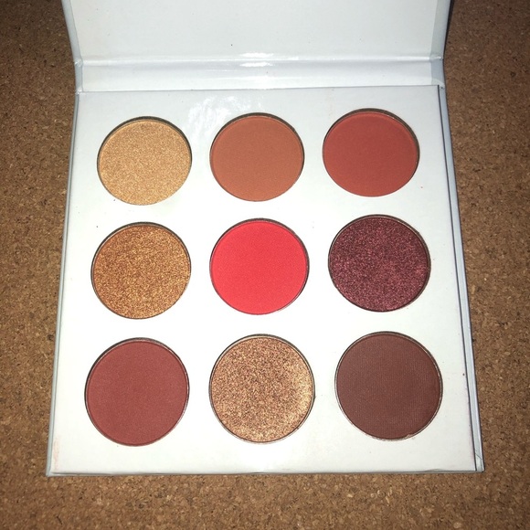Kylie Kyshadow Powder The Burgundy Palette Eyeshadow New Never Used - Picture 7 of 7
